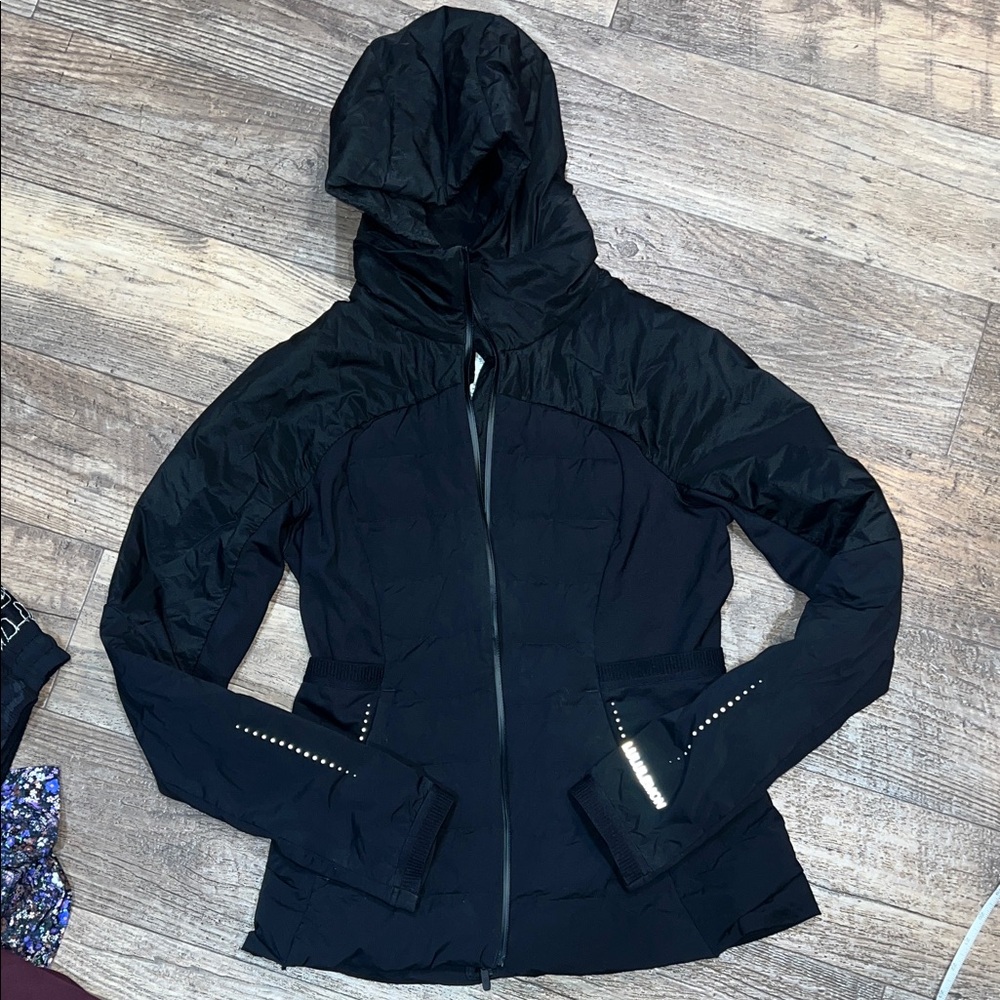 Lululemon down for it all jacket